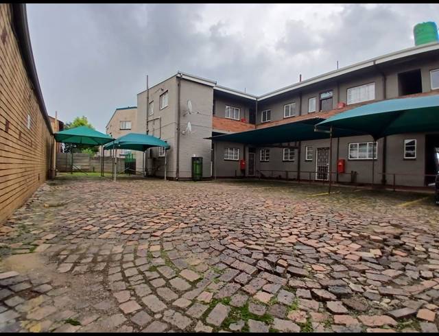 2 BEDROOM FLAT FOR SALE IN PEACEHAVEN